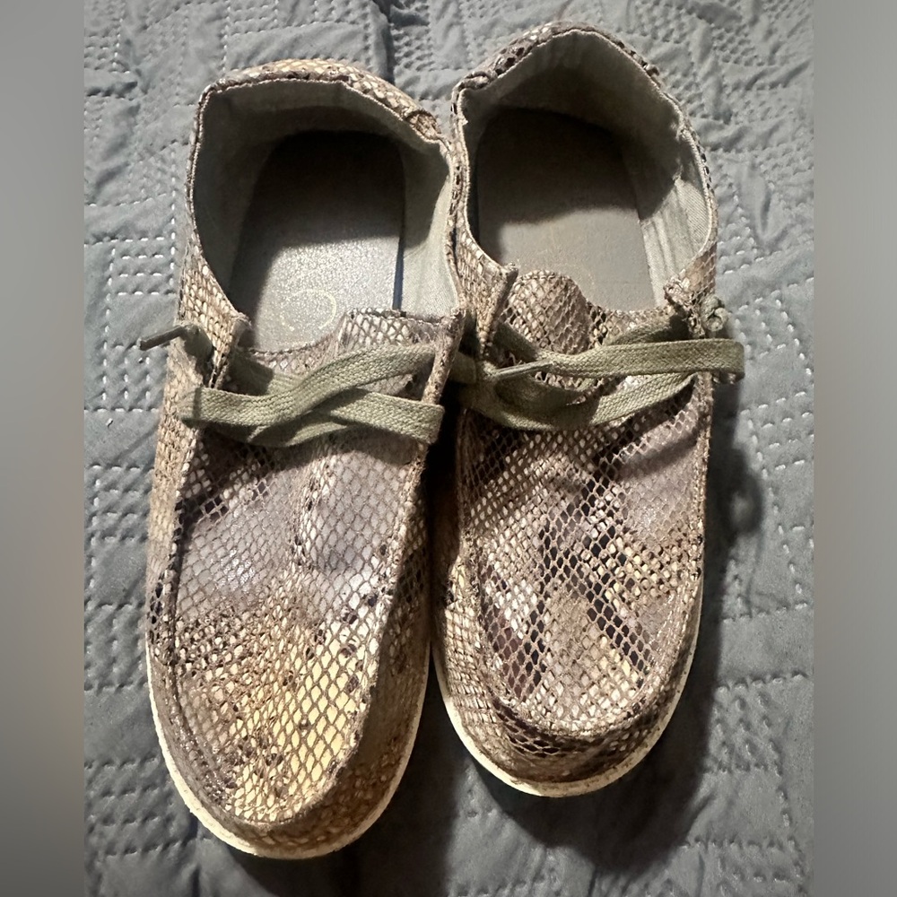 Beach slip on women’s shoes